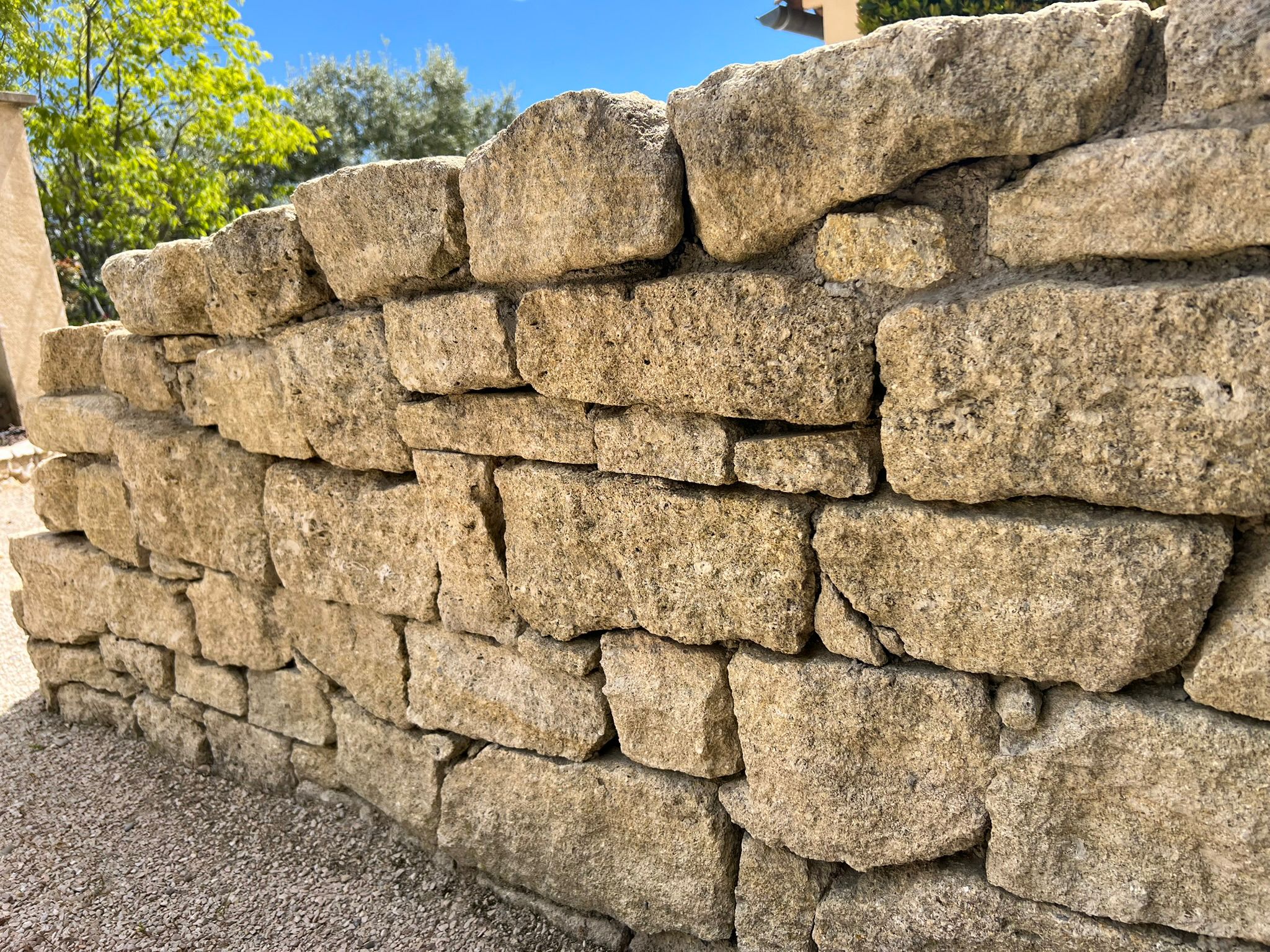 Muret en pierres sèches